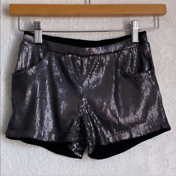 NWT Children’s Place Gunmetal Sequins Shorts 6x/ 7 - Picture 1 of 7